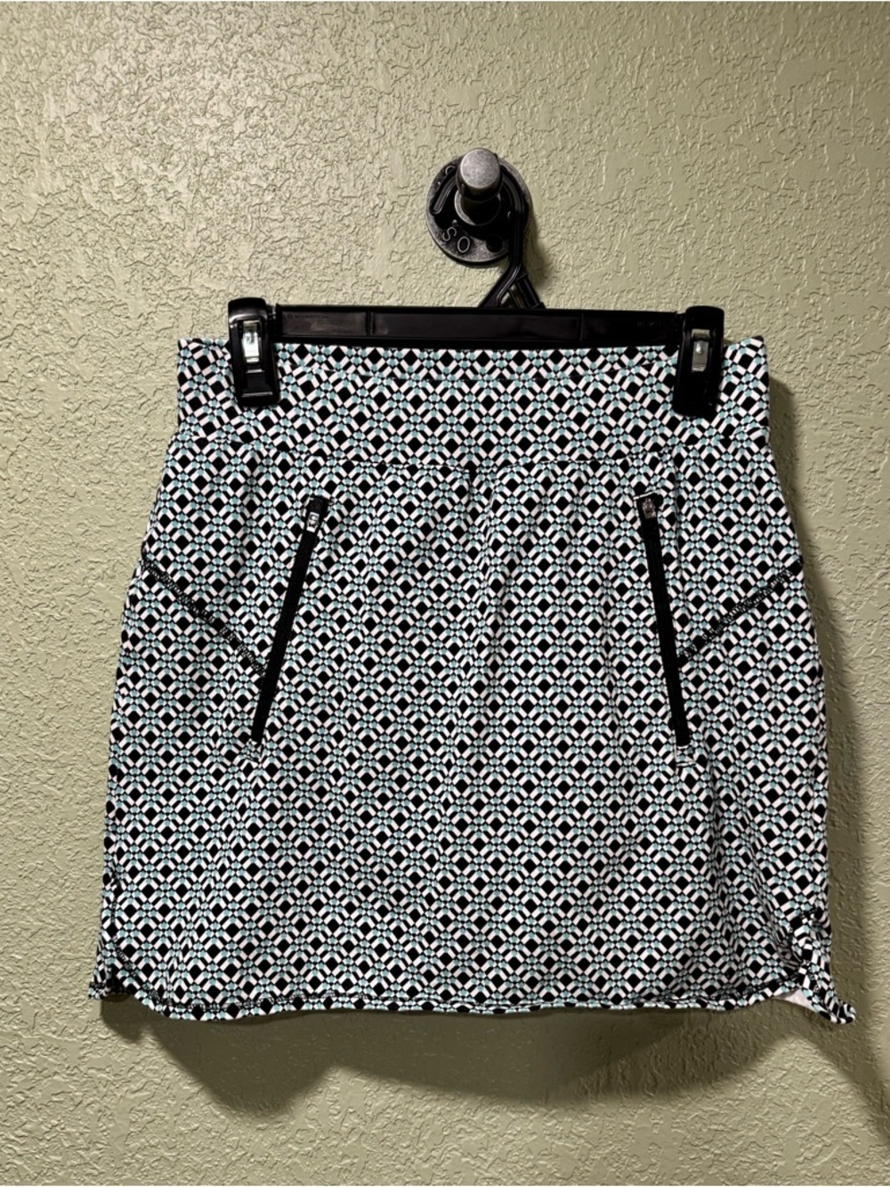 T by Talbots Black and White Geometric Skort XS